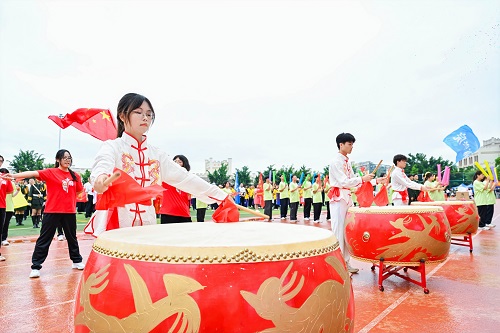 星湖校区入场展演3.jpg