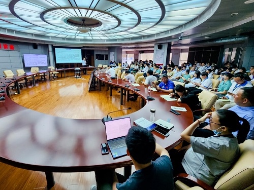 报告会现场.jpg