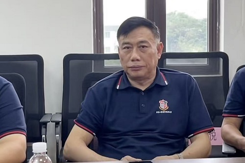 丁勇讲话.jpg 丁勇讲话.jpg