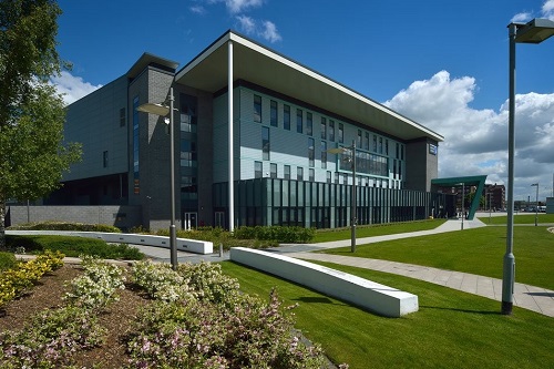 英国大曼彻斯特大学校园.jpg 英国大曼彻斯特大学校园.jpg