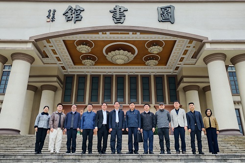 双方合影.jpg